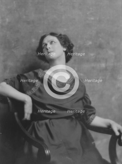 Duncan, Isadora, portrait photograph, between 1916 and 1918. Creator: Arnold Genthe.