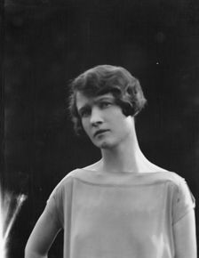 Dunning, Mr., daughter of, portrait photograph, 1925 July 9. Creator: Arnold Genthe