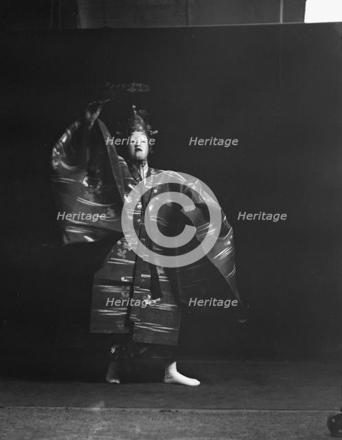 Dupont, Katherine, Miss, 1919 Creator: Arnold Genthe.