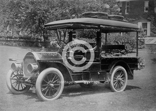 Dupont's camping auto, between c1910 and c1915. Creator: Bain News Service.