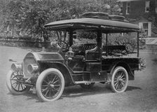 Dupont's camping auto, between c1910 and c1915. Creator: Bain News Service