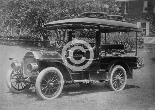 Dupont's camping auto, between c1910 and c1915. Creator: Bain News Service.