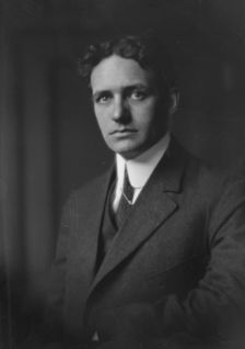 Duquesne, Mr., portrait photograph, 1913. Creator: Arnold Genthe