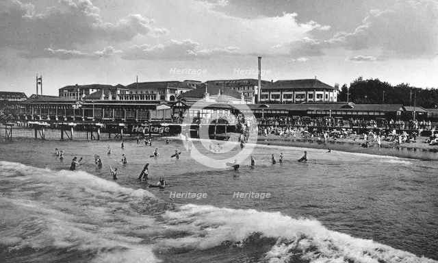 Durban beach, South Africa. Artist: Unknown