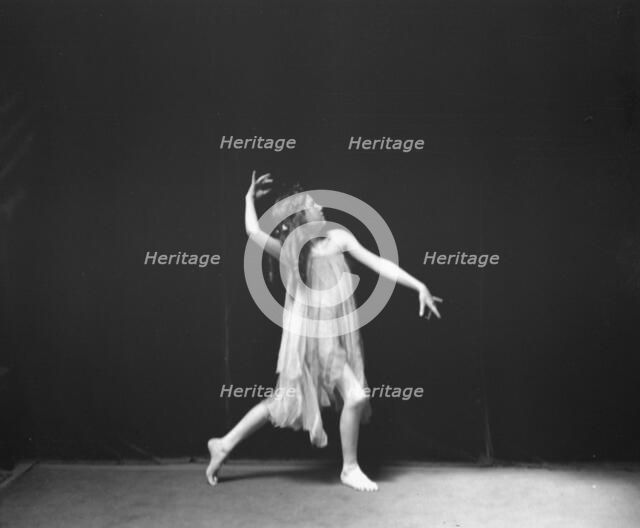 Emerson, Lillian, Miss, between 1914 and 1919. Creator: Arnold Genthe.