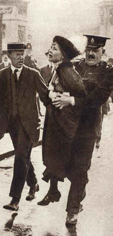 Emmeline Pankhurst arrested by Superintendent Rolfe outside Buckingham Palace, London, May 1914