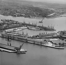 Empress and Ocean Docks, Southampton, Hampshire, 1961. Artist: Aerofilms