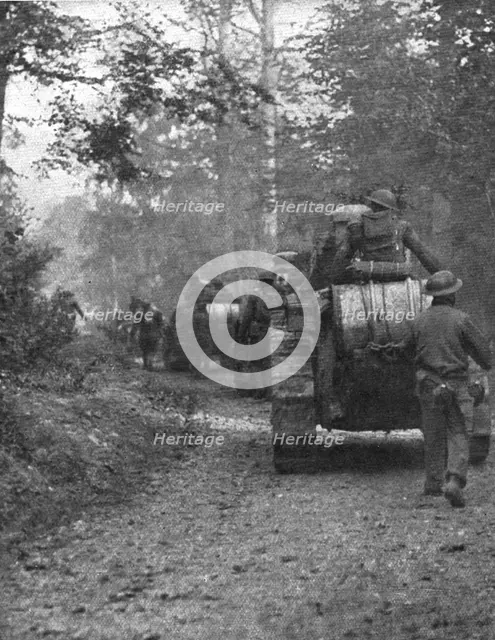 ''En Argonne; Le depart des chars d'assaut americain pour l'attaque dans la foret', 1918. Creator: Unknown.