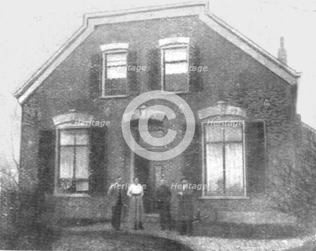 ''En Exil; La maisondu kronprinz a Oosterland, moins somptueuse que le chateau d'Amerongen', 1918. Creator: Unknown.