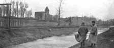 En territoire libere; A Ham, reoccupe par nos troupes le 19 mars: l'aspect du chateau don’t l'ennem Creator: Unknown