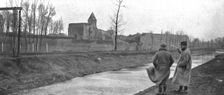 En territoire libere; A Ham, reoccupe par nos troupes le 19 mars: l'aspect du chateau don’t l'ennem Creator: Unknown
