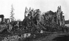 En territoire libere; l'eglise de Lassigny 1917. Creator: Unknown