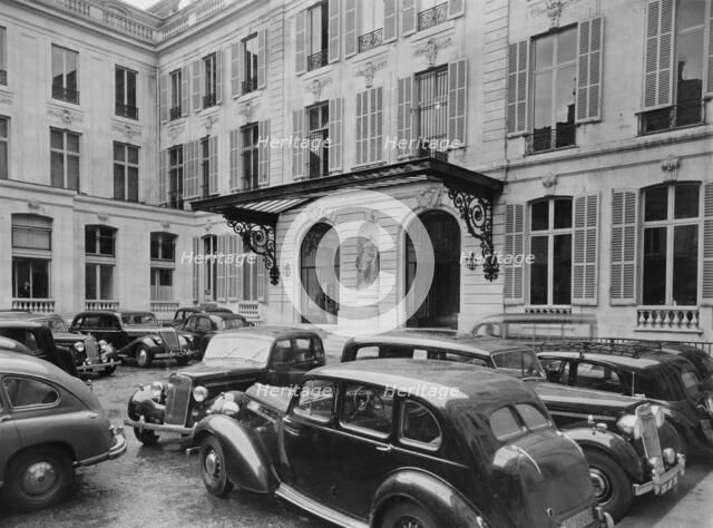Entrance courtyard, British Embassy offices, Paris, France, 1964. Artist: Unknown.