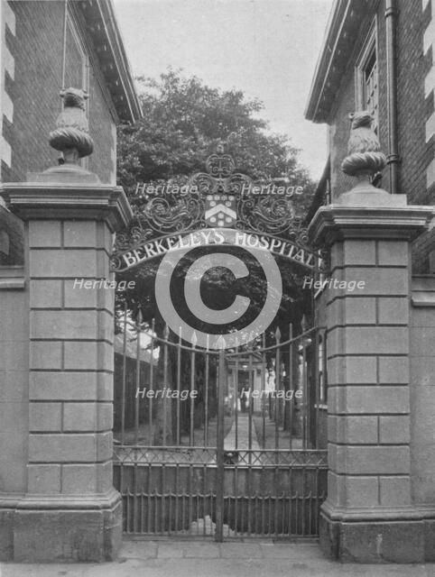 Entrance gateway, Berkeley's Hospital, Worcester, Worcestershire, 1924 Artist: Unknown.