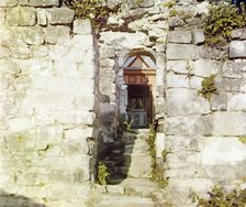 Entrance into the monastery, between 1905 and 1915. Creator: Sergey Mikhaylovich Prokudin-Gorsky