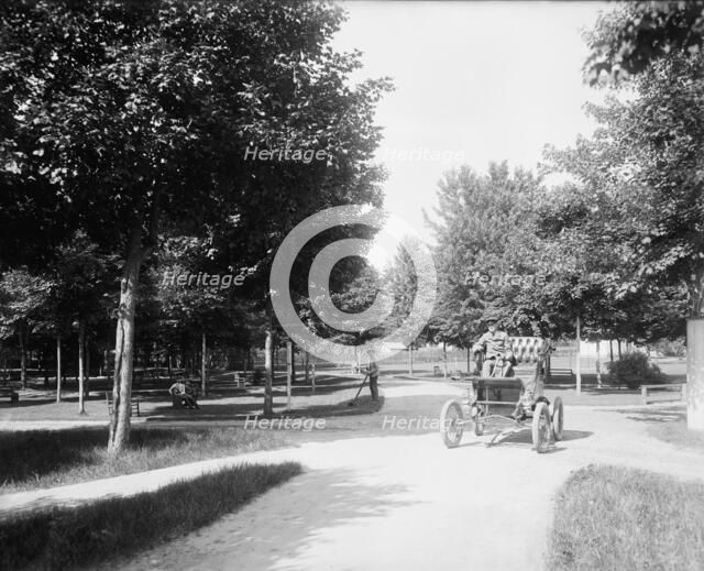 Entrance, Sanitarium Park, Alma, Mich., between 1895 and 1910. Creator: Unknown.