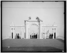 Entrance to Heinz Pier, Atlantic City, N.J., between 1900 and 1906. Creator: Unknown