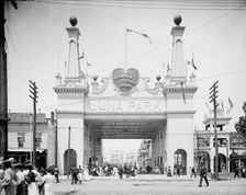 Entrance to Luna Park, Coney Island, N.Y., between 1903 and 1906. Creator: Unknown
