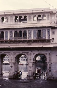 Entrance to the ghats, Lake Pichola, Udaipur, India, 1988. Creator: Amanda Waite