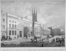 Entrance to the Grand Junction Railway terminal, Skinner Street, near Holborn Viaduct, London, 1835. Artist: Anon