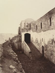 Entrée d'une caserne turque. C'est a cette porte que les pèlerins font les prière..., 1860 or later. Creator: Louis de Clercq
