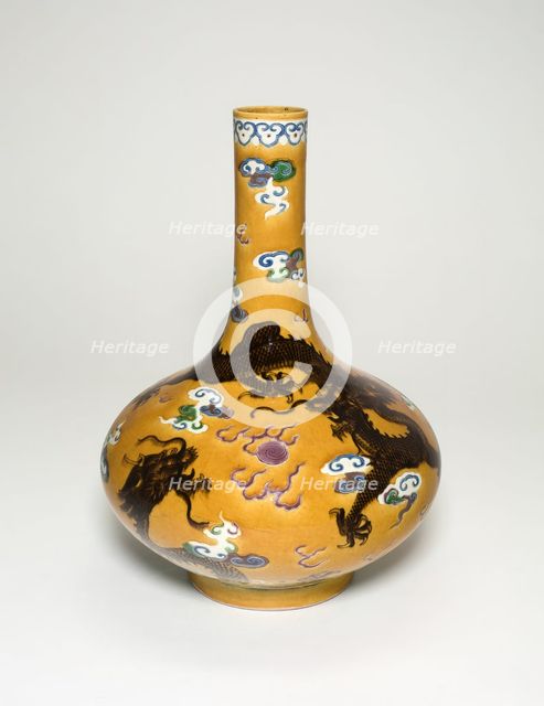Enameled bottle vase, Qing dynasty (1644-1911). Creator: Unknown.