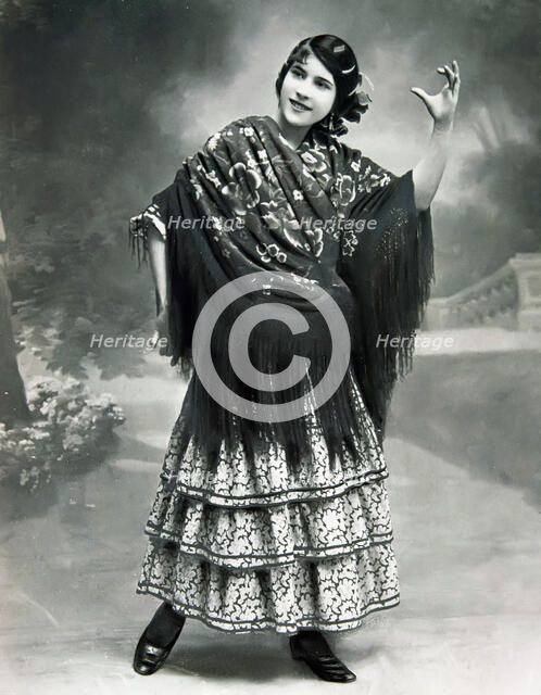 Encarnación López 'The Argentinita' Hispano-Argentinian dancer (1895-1945).