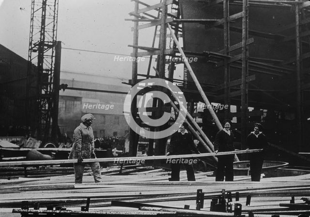 English women in ship yards, between c1915 and 1918. Creator: Bain News Service.