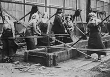 English women in shipbuilding yards, between c1915 and c1920. Creator: Bain News Service