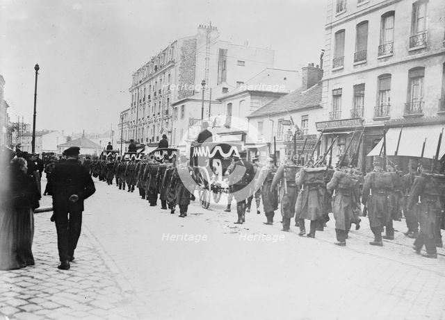 English soldiers buried, Versailles, 29 Oct 1914. Creator: Bain News Service.
