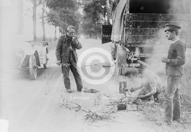 English soldiers cooking on the march, 16 Oct 1914. Creator: Bain News Service.