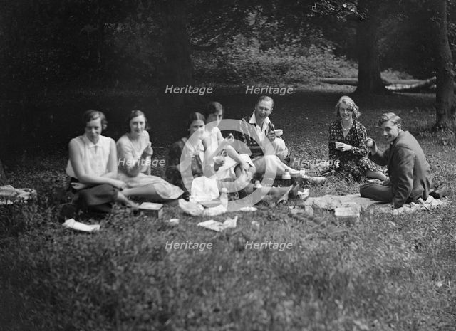 Enjoying a picnic at the Middlesex County AC Hill Climb, c1930. Artist: Bill Brunell.