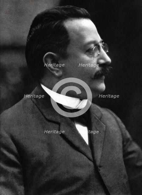 Enrique Prat de la Riba, (Castelltersol, 1870-Barcelona, 1917), lawyer and politician, in 1892 he…