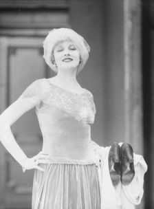 Eagles, Jeanne, portrait photograph, 1927 Aug. Creator: Arnold Genthe