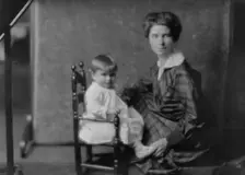 Earle, Mrs., and baby, portrait photograph., 1916 Apr. 22. Creator: Arnold Genthe