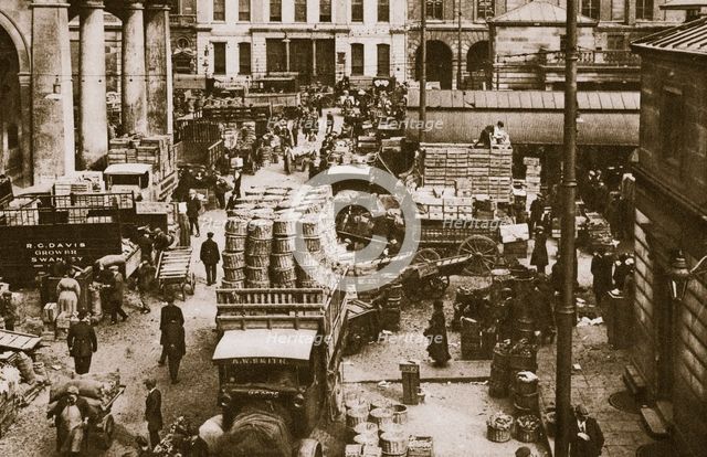 Early morning, Covent Garden Market, London, 20th century.  Creator: Unknown.