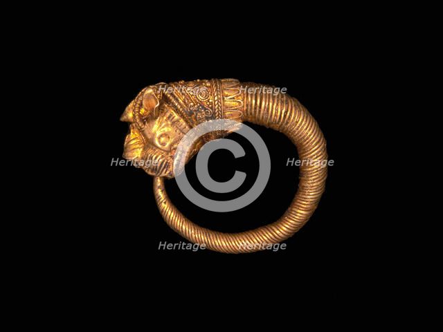 Earring with Lion Head Finial, 3rd-2nd century BCE. Creator: Unknown.