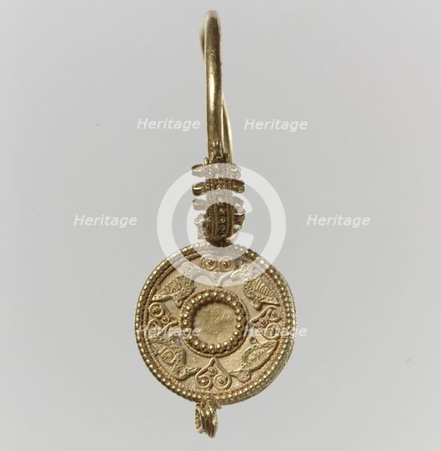 Earring, Langobardic or Byzantine (?), 6th-7th century. Creator: Unknown.