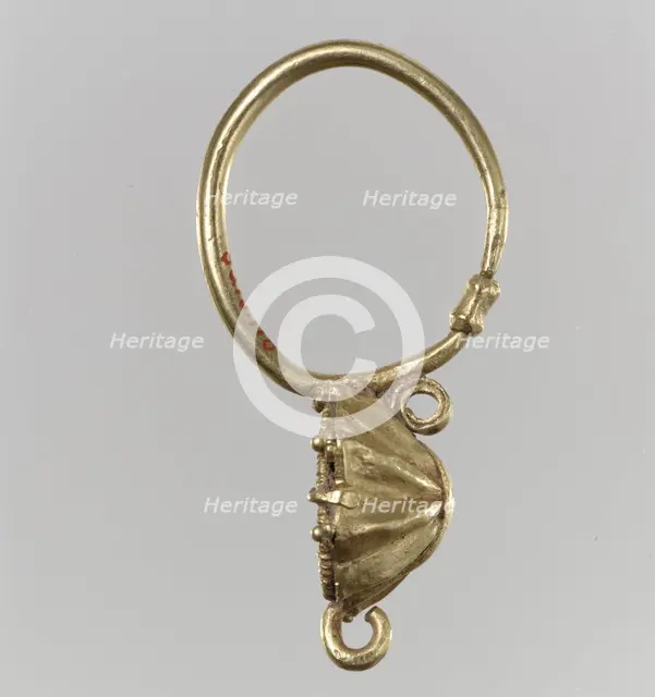 Earring, Langobardic or Byzantine (?), 6th-7th century. Creator: Unknown.