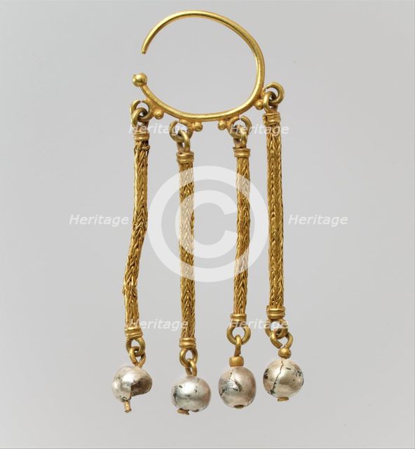 Earring (one of a pair), Byzantine, 6th-7th century. Creator: Unknown.