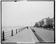 East Battery residences, Charleston, S.C., between 1900 and 1907. Creator: Unknown