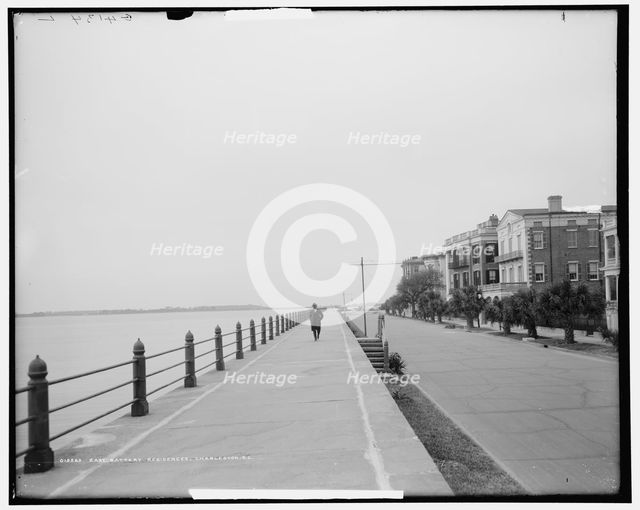 East Battery residences, Charleston, S.C., between 1900 and 1907. Creator: Unknown.