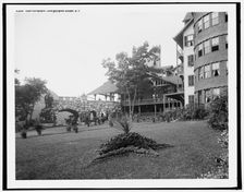 East entrance, Lake Mohonk House, N.Y., (1902?). Creator: Unknown