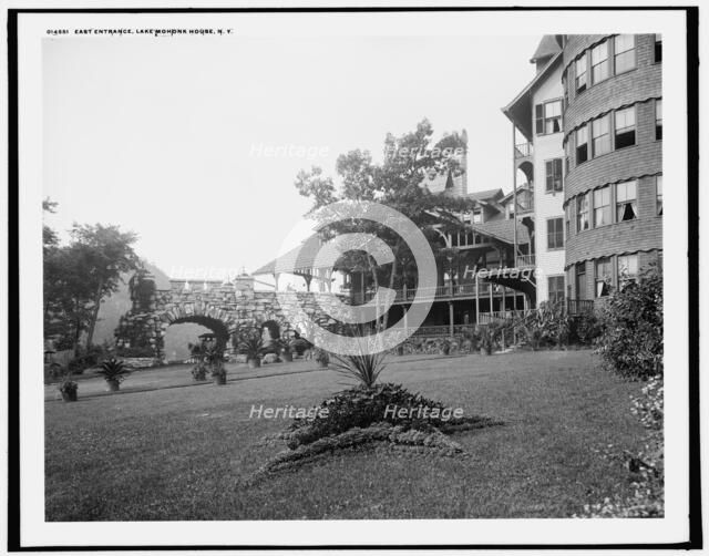 East entrance, Lake Mohonk House, N.Y., (1902?). Creator: Unknown.