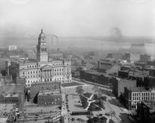 East from Majestic Building, Detroit, Mich., between 1902 and 1910. Creator: Unknown
