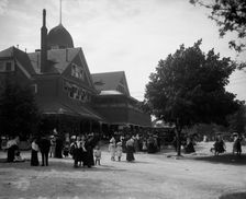 East front of the casino, Belle Isle Park, Detroit, Mich., between 1900 and 1908. Creator: Unknown
