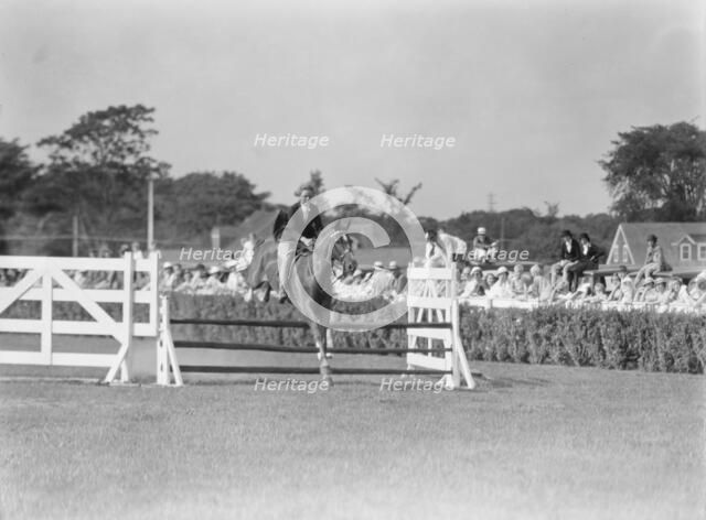 East Hampton horse show, 1934. Creator: Arnold Genthe.