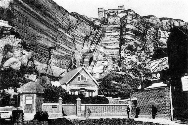 East Hill lift, Hastings, East Sussex, early 20th century. Artist: Unknown