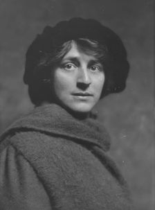 Eastman, Crystal, Miss, portrait photograph, 1916 Mar. 29. Creator: Arnold Genthe