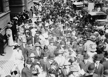 Easter - 5th Ave. 1912, Creator: Bain News Service